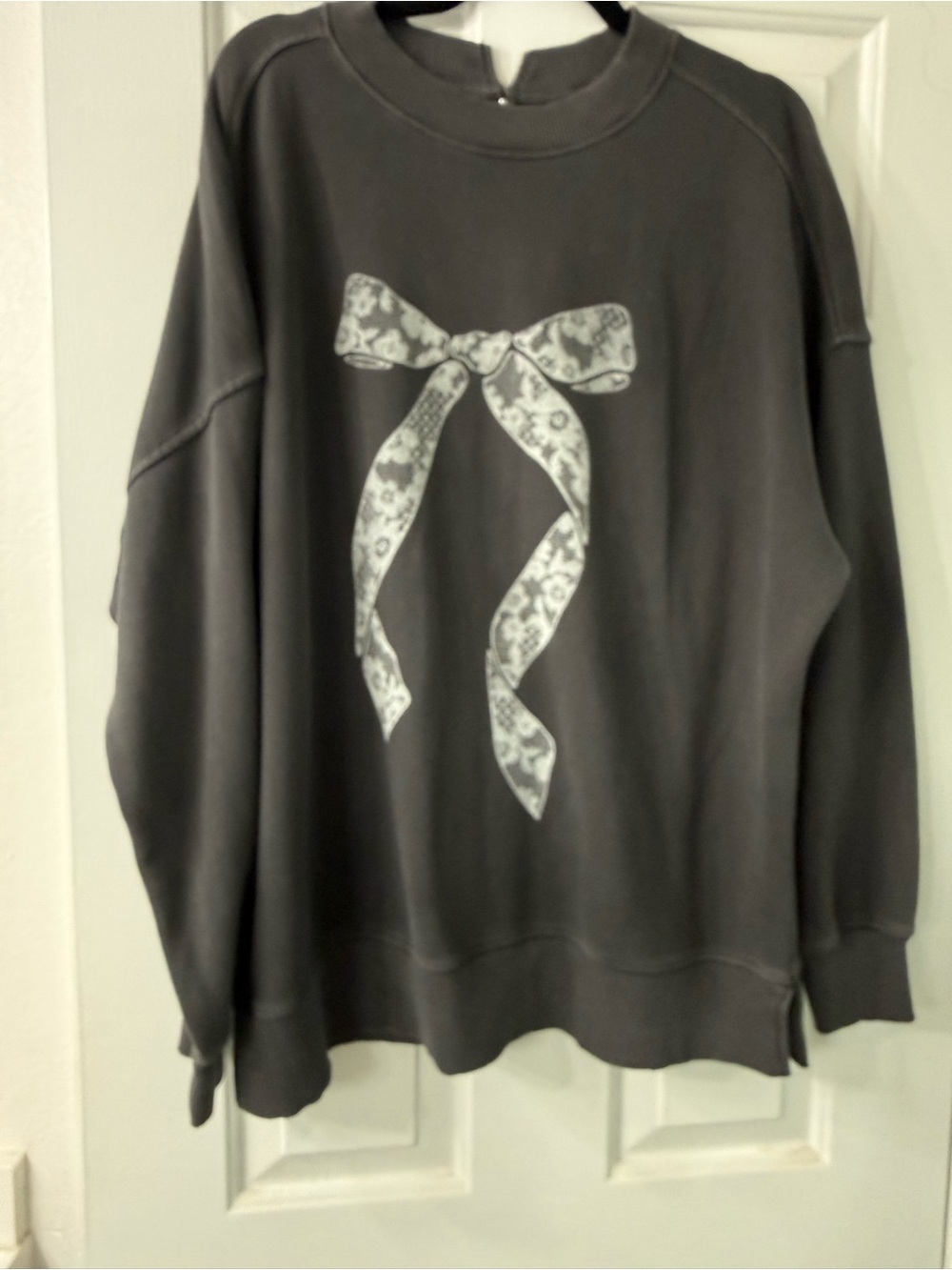 aerie Charcoal Ribbed-Neck Graphic Sweatshirt - size small (fits like a large)